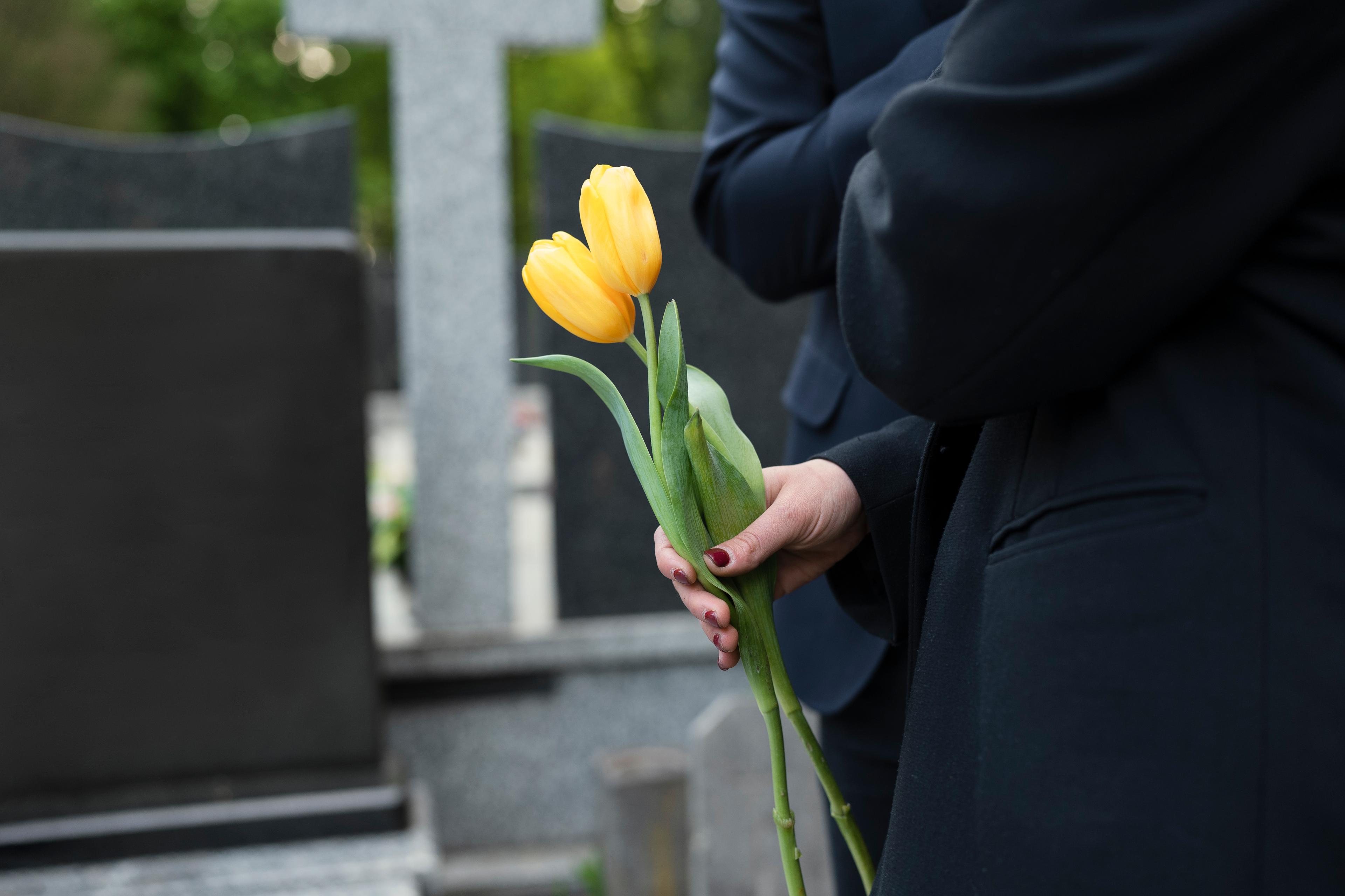 Оформить получение пособия на погребение можно будет онлайн